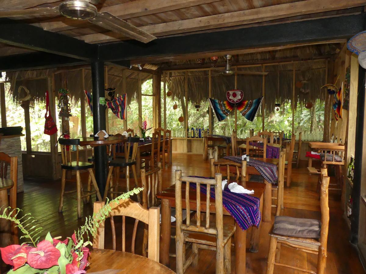 Hotel Kangaroo Y Restaurante リオ・ドゥルセ エクステリア 写真